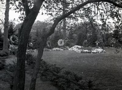 Joy Morton burial plot viewed from leftside