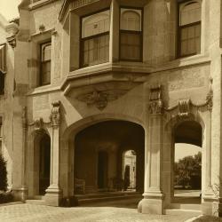 Morton Residence at Thornhill, east side of archway
