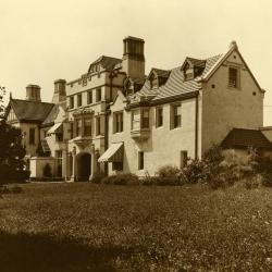 Morton Residence at Thornhill, exterior, right view of front
