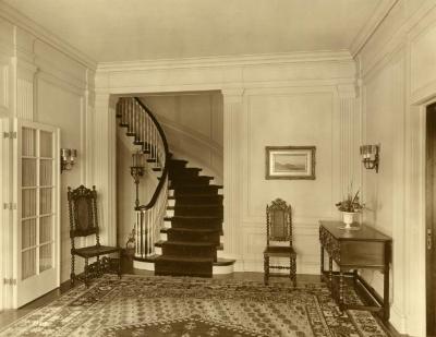Morton Residence at Thornhill, entrance hall
