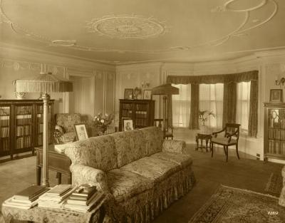 Morton Residence at Thornhill, the Adam room, upstairs above archway