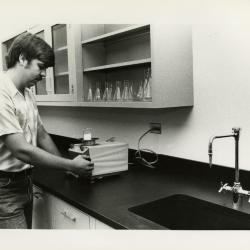 Pat Kelsey working in research lab