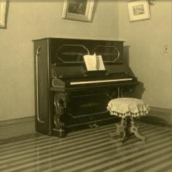  Arbor Lodge album: interior of house, piano