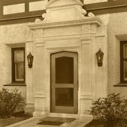 Morton Residence at Thornhill, front main entrance