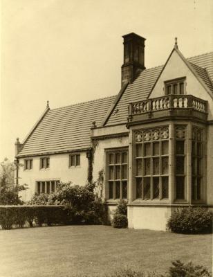 Morton Residence at Thornhill, exterior, library side view