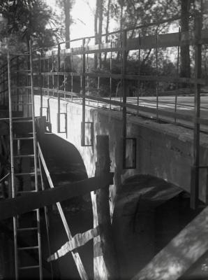 DuPage River bridge, metal railings installation