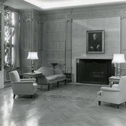 Founder's Room, fireplace seating area