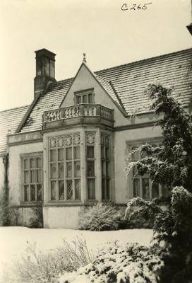 Morton Residence at Thornhill, library south side exterior in winter