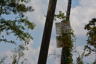 Private drive signage, Jasper County, Mississippi