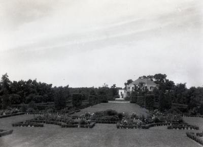 Administration Building, view from Hedge Collection and Old Fashioned Rose Garden