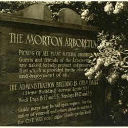 Sign at The Morton Arboretum, general information 