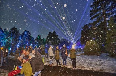Illumination: "Sky Light Magic" laser light finale display in The Grand Garden